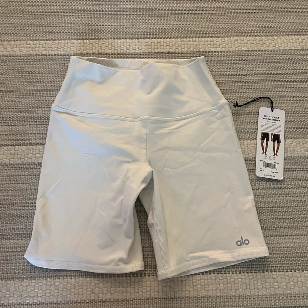 All Yoga White Biker Shorts NWT Size S